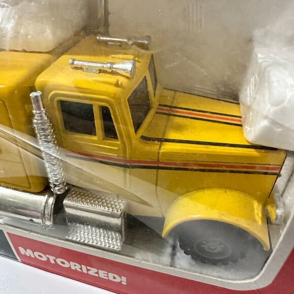 Power Rig Earth Shaker Die-Cast Metal Scale Model Set With Motorized Constructio - Picture 3 of 8